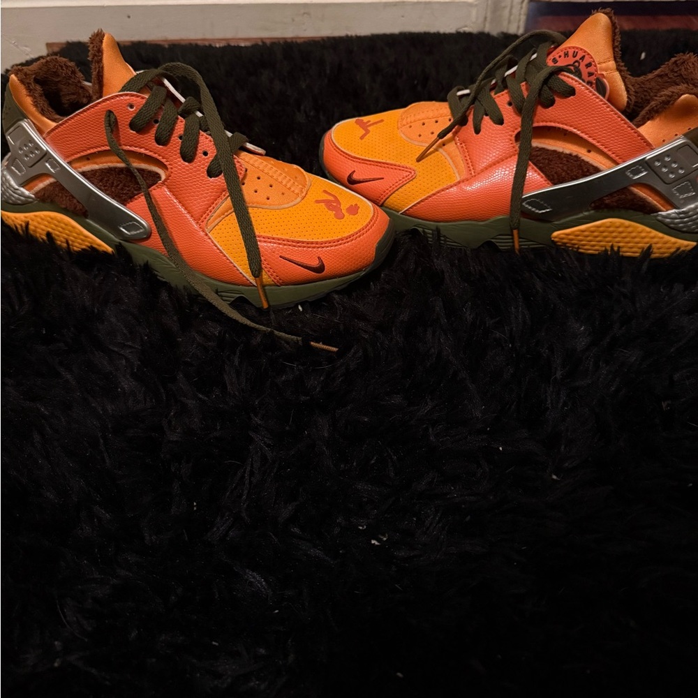 Nike Vibrant Orange and Olive Sneakers
